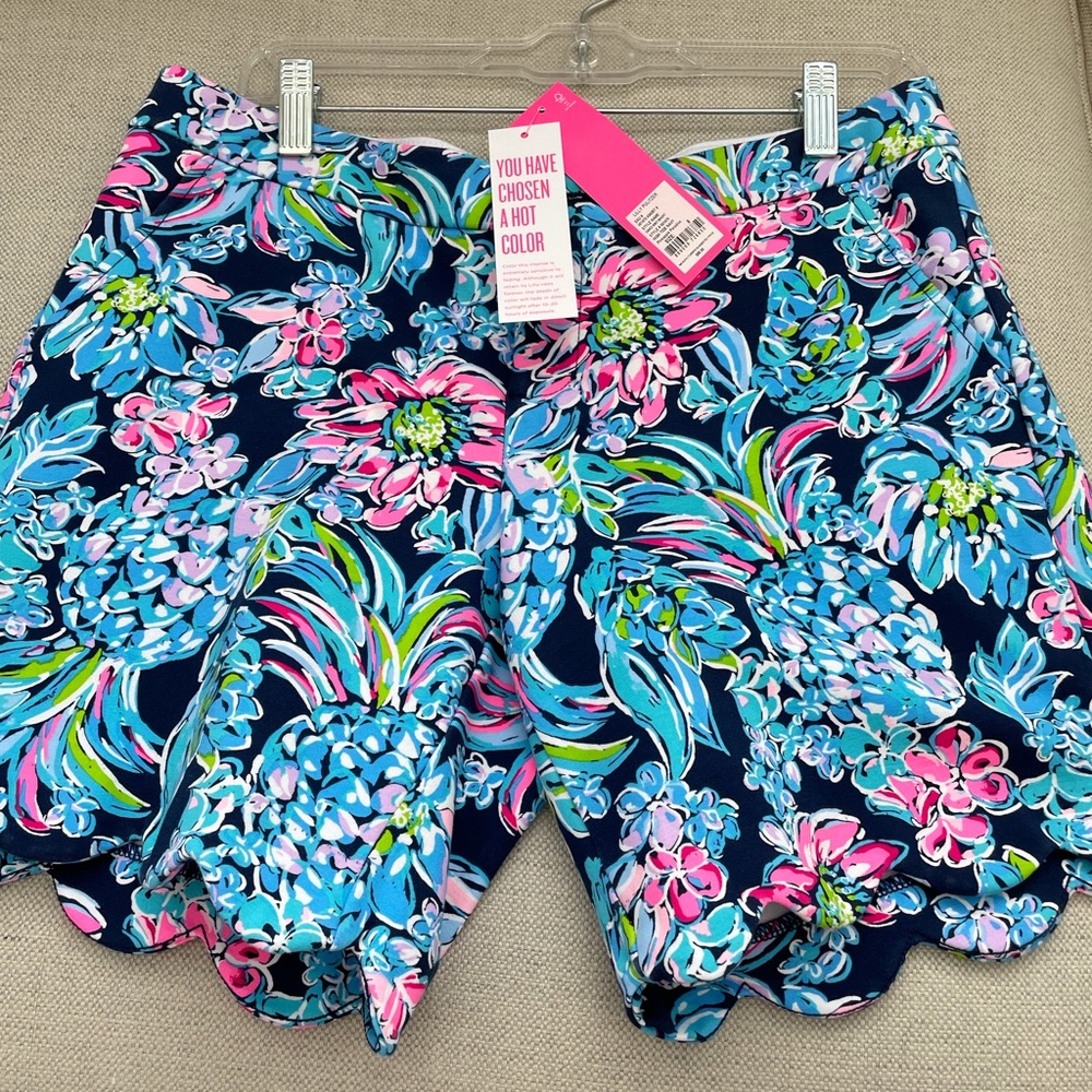 Lilly Pulitzer Darci knit short. NWT size 8